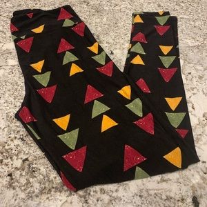 NWOT Tall/Curvy Lularoe Leggings 🦋